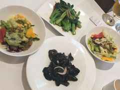 -万龙洲海鲜(大兴绿地缤纷城店)