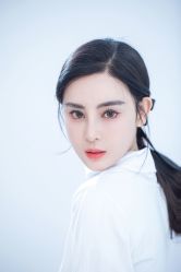 -onlygirl摄影美学馆高端定制(江滩店)