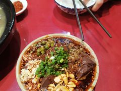 -谢老五跷脚牛肉·非遗传承店