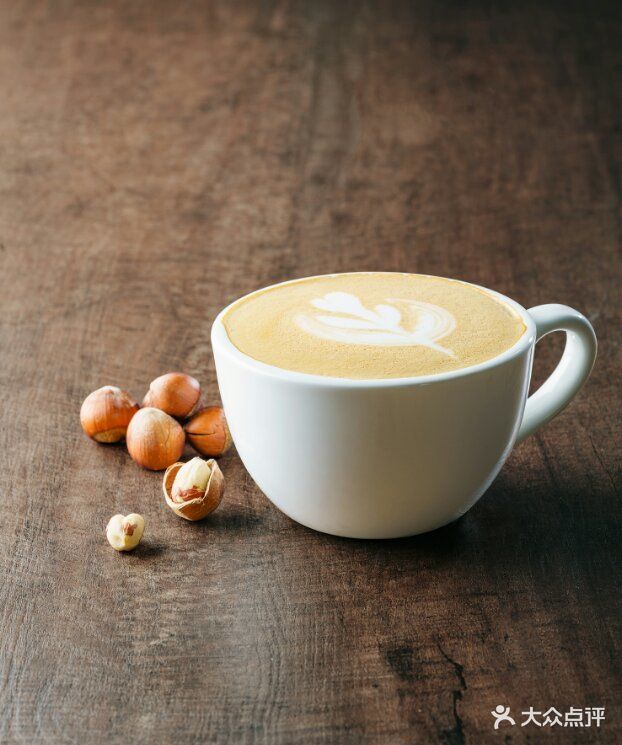 luckin coffee瑞幸咖啡(联想桥店)榛果拿铁图片 第1张