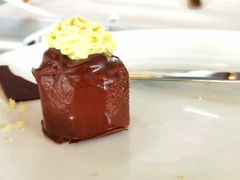 -广州塔卢特斯法国旋转餐厅