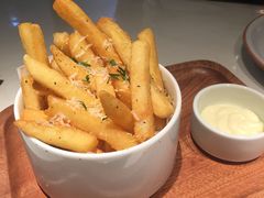 -阿妮叶李(光谷世界城店)