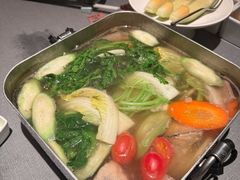 -左庭右院鲜牛肉火锅黑金店(陆家嘴中心店)