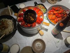 -巴厘龙虾·榜首油焖大虾(音乐学院·沿江酒馆店)
