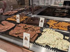 -Laderach 莱德拉(上海环贸iapm店)