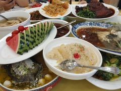 -山明水秀大饭店