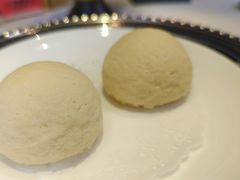 脆皮流沙包-皇朝会.经典传统粤菜(外滩店)