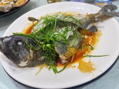 -覃记海鲜美食餐厅