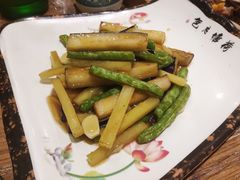 茄子炒辣子-清真·玛丽亚新疆菜主题餐厅(浙江中路店)