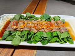 薄荷牛肉卷-云海肴·汽锅鸡·云南菜(高德置地店)
