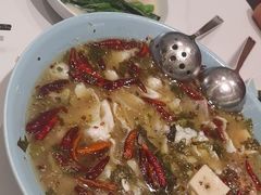 -姚姚酸菜鱼·金戈戈香港豉油鸡(喜荟城联名店)