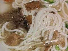 -鑫花溪牛肉米粉(凤凰街创始总店)