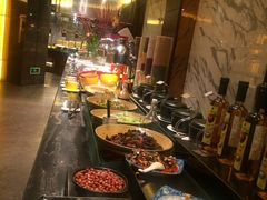 -岷山饭店-芝芝自助餐厅