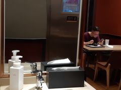 -The Habit Burger Grill 哈比特汉堡(爱琴海店)
