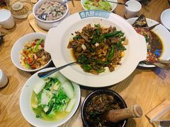 -费大厨辣椒炒肉(万家丽一店)