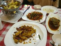 -鲁班小馆(政四街店)