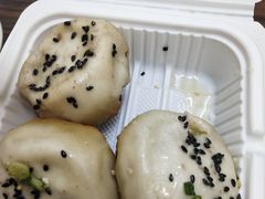 -小杨生煎(金山百联购物中心3楼店)