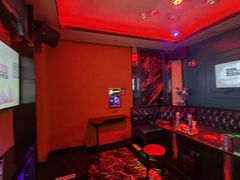 -萧邦音乐会所KTV(向西店)