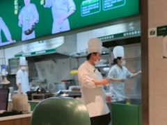 -费大厨辣椒炒肉(高铁吾悦广场店)