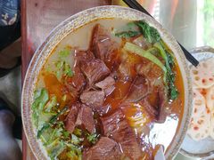 -金杨拉面王小吃面馆·牛三宝面·红烧牛肉粉