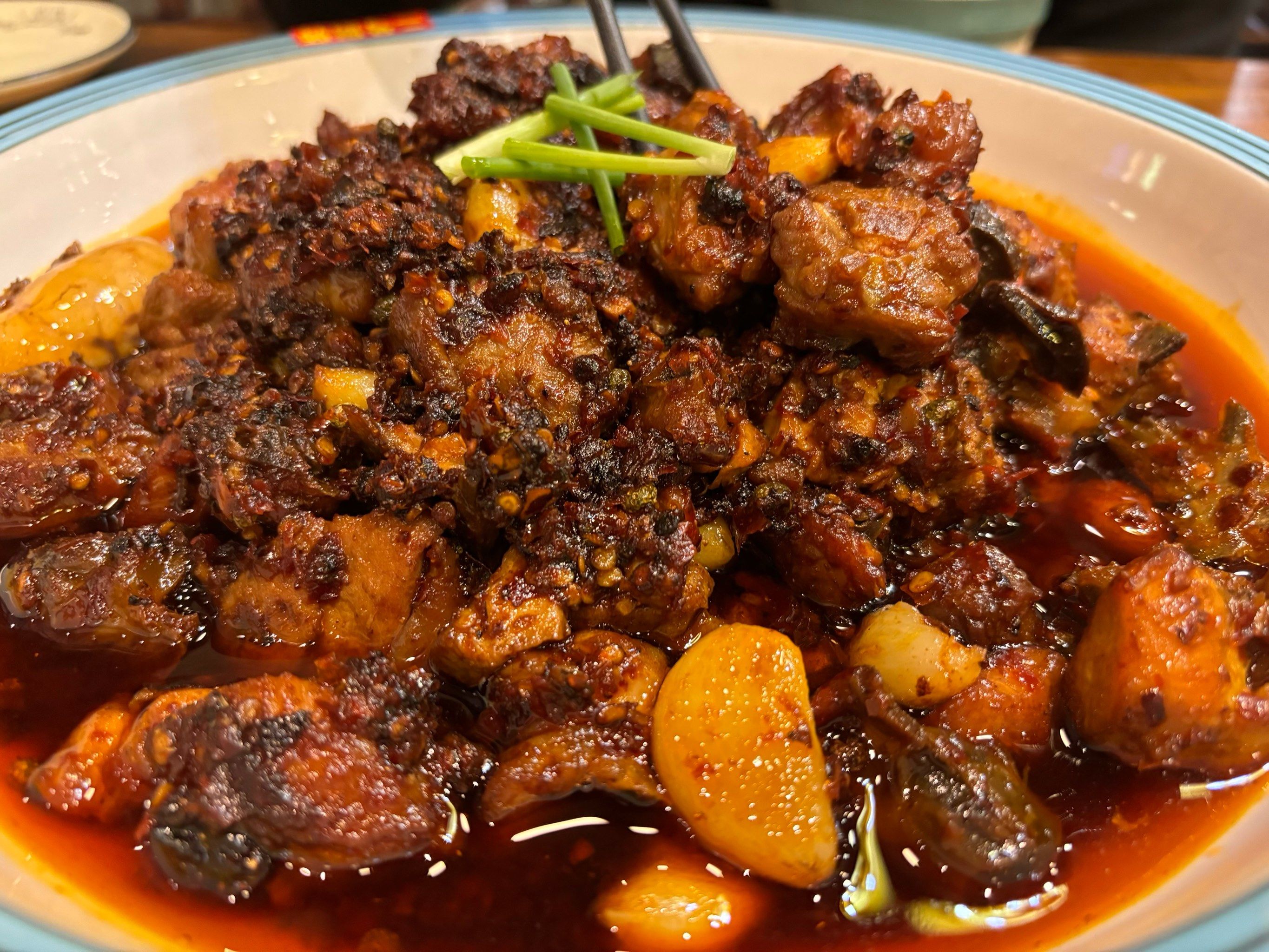 老牌辣子鸡龙大哥老店朝圣