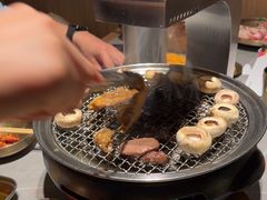 -草家酱蟹炭火烤肉店(珲春南路一店)