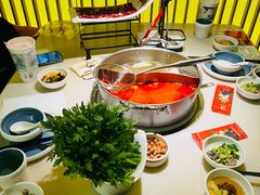 -左庭右院鲜牛肉火锅(浦江欢乐颂店)