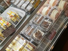 面包甜点陈列柜-新侨三宝乐面包店(崇文门店)