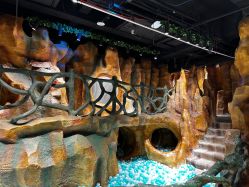 -探洞工场(丹尼斯7天地店)