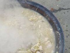 -果松木炭酸菜铜火锅·外婆参鸡汤