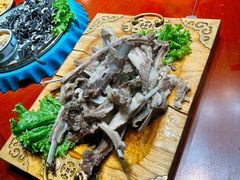 -双德铁锅黑头羊