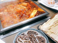 -重庆九记老火锅(广场店)