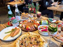 -Common Table · Brunch & Coffee