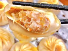 -馋三尺蟹粉小笼(人民广场店)