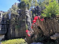 -梭布垭石林景区