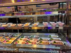 面包甜点陈列柜-五彩凉山自助西昌烧烤(柳翠路店)