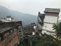-四川汶川特大地震漩口中学遗址