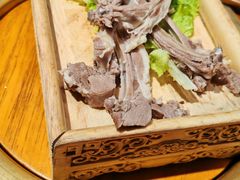 -一群羊手扒肉·火锅·早茶(远东公寓店)