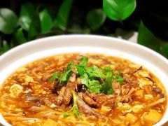 焦鱼烩豆腐-家香·小火炖从前(冯村店)
