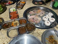 -姜胖胖韩式自助烤肉(光明万达店)