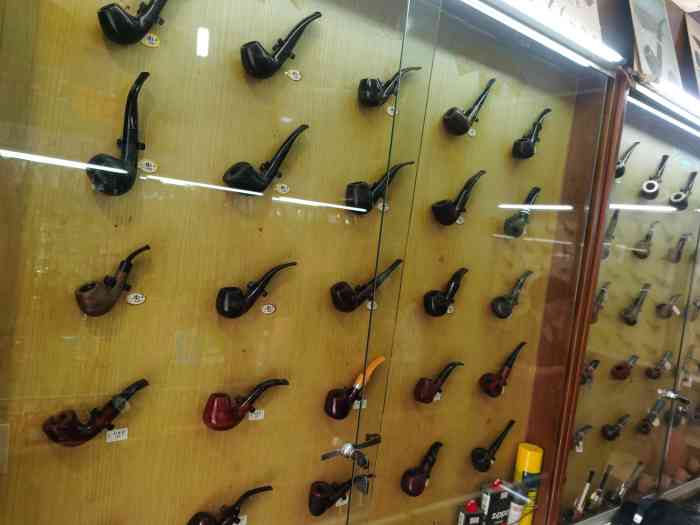 金宝烟斗(广灵四路店)-"这家店已经持续去了好多次,基本口粮都靠它.