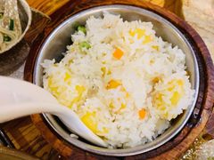 土豆焖饭-滇香肴·云南菜蒸汽石锅鱼(云南北路店)