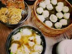 三鲜大馄饨-万寿斋(山阴路店)