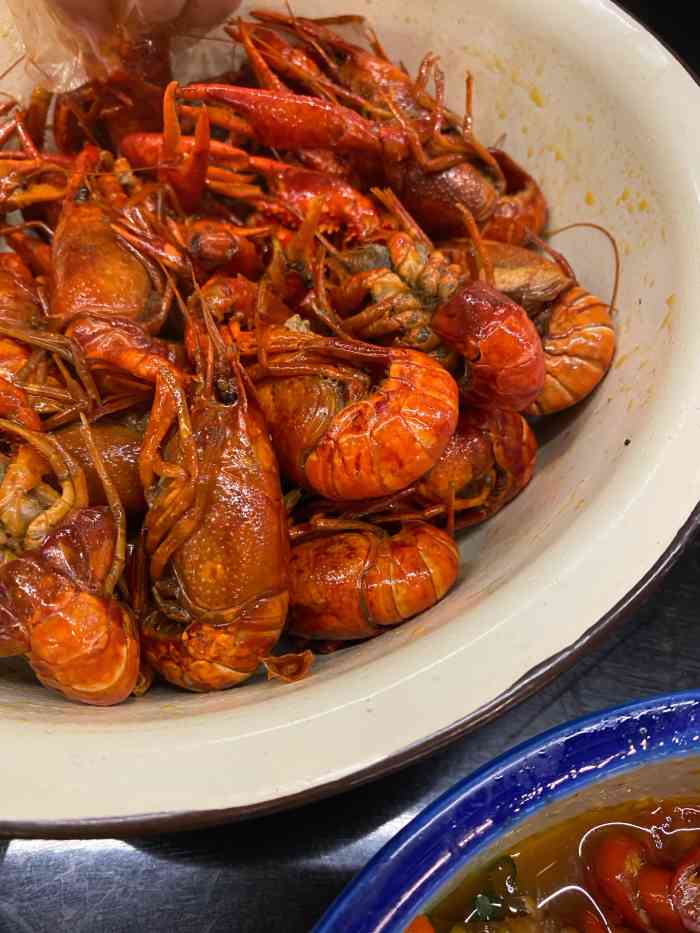 绝味虾霸(吉埠夜市摊)-"[薄荷]环境:这个夜宵店不应该叫夜宵店,.