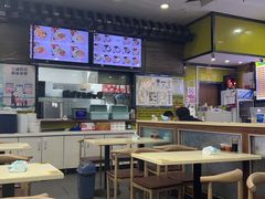 -龙记桂林米粉(财满街店)