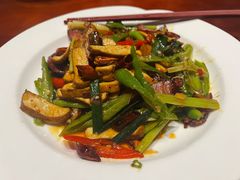 尖椒辣肉炒豆干-珍宝楼