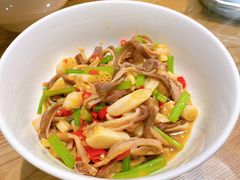 -费大厨辣椒炒肉(万家丽一店)
