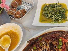 -小陆莲花蟹园农家乐(莲花岛店)