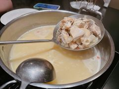 -鲜入唯煮·港式海鲜牛肉火锅(金宝街店)