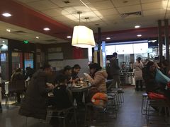 大堂-麦当劳(龙之梦购物中心店)